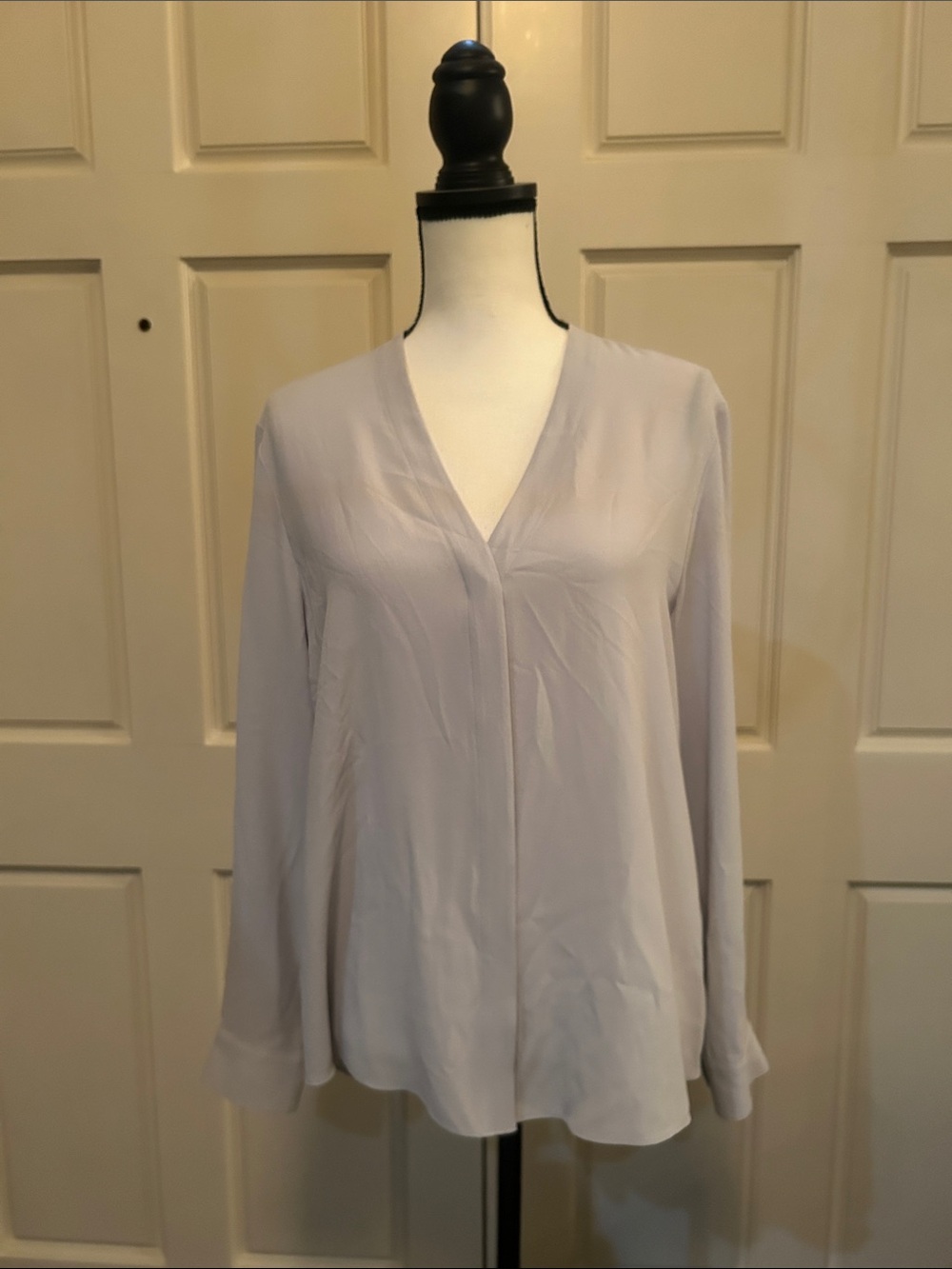 Eileen Fisher Button Down Silk Georgette Crepe V-Neck Shirt India Sky Sz S NWT